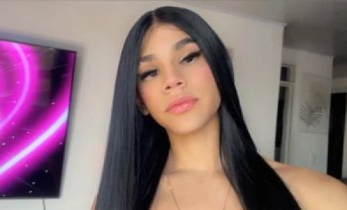 chloebigcock