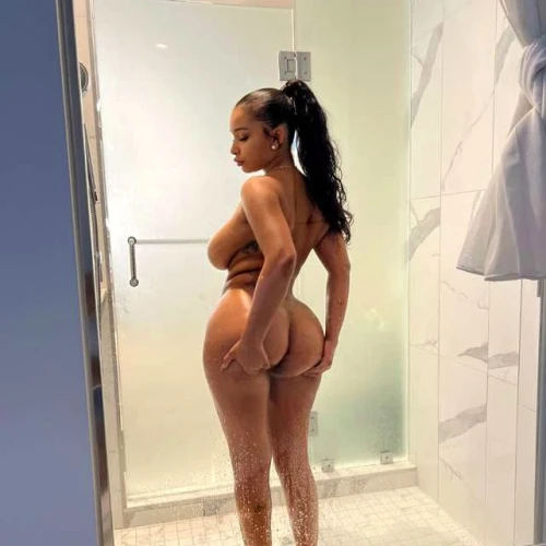 ThumbAlinaxxx