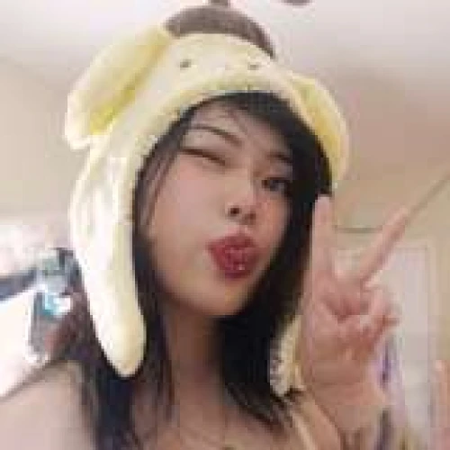 ur2dwaifu